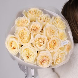 15 ярких роз букет